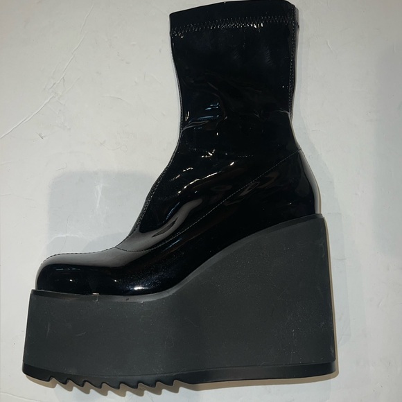 Black Patent Leather Platform Boots - Picture 3 of 5